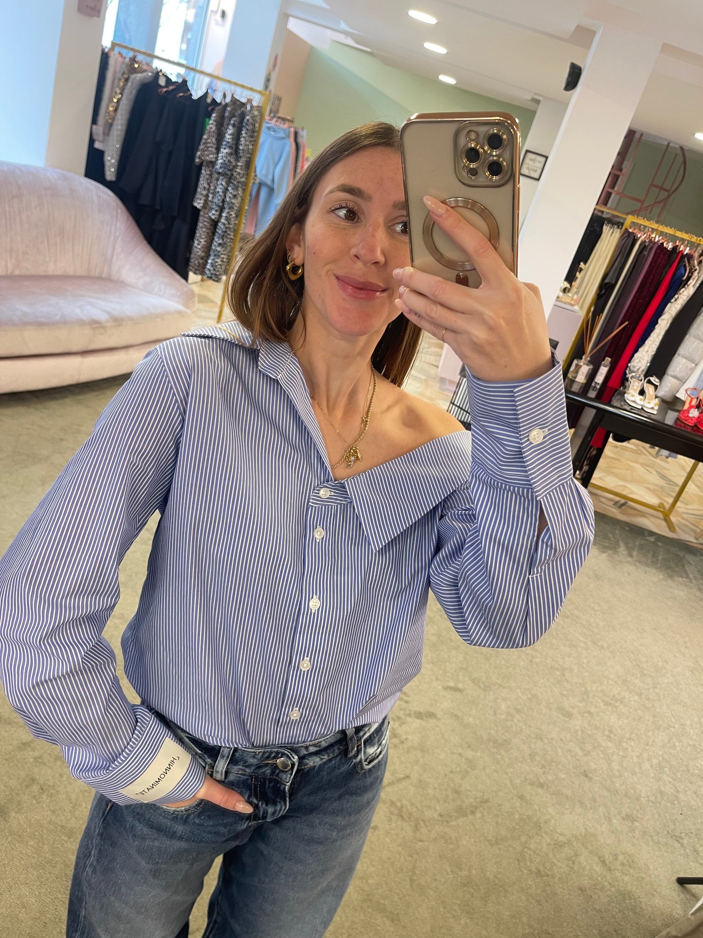 Camicia azzurra a righe con collo asimmetrico hinnominate