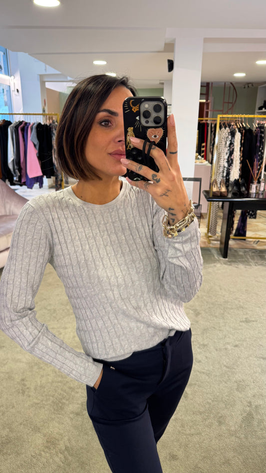 Maglione sottogiacca grigio chiaro a trecce in viscosa jx